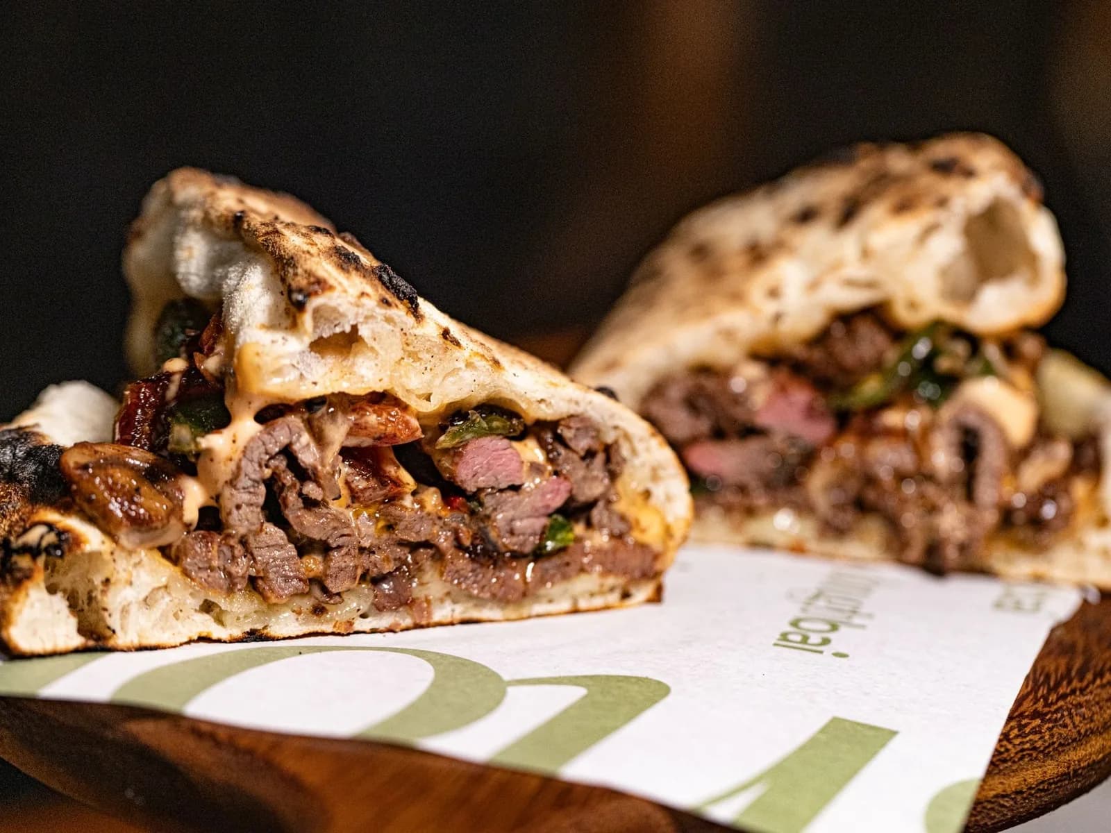 Prego, sandwich de steak de bœuf dans un pain croustillant