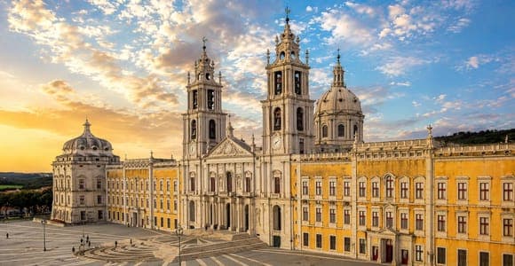 Mafra, Ericeira et palais de Queluz en une journée