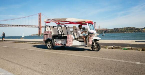 Tuk-tuk privé dans les vieux quartiers